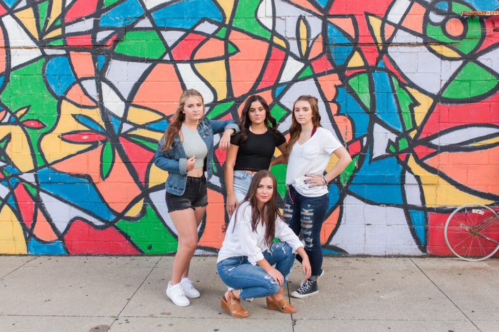 Senior Inspire Team 2021 in Cleveland, Ohio. Photos with a Graffiti wall.