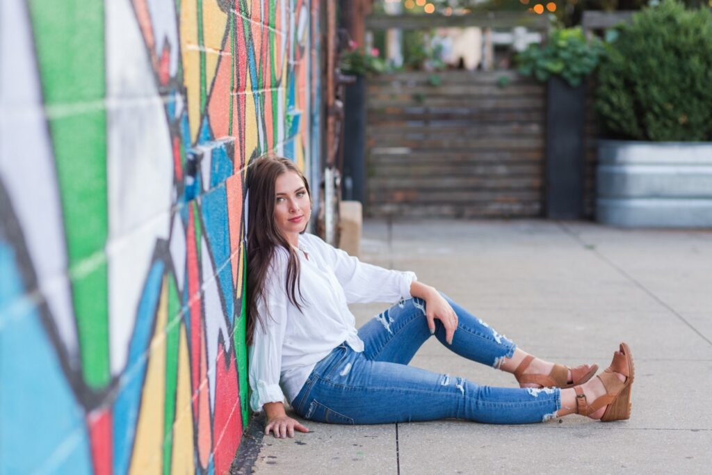 Senior Inspire Team 2021 in Cleveland, Ohio. Photos with a Graffiti wall.