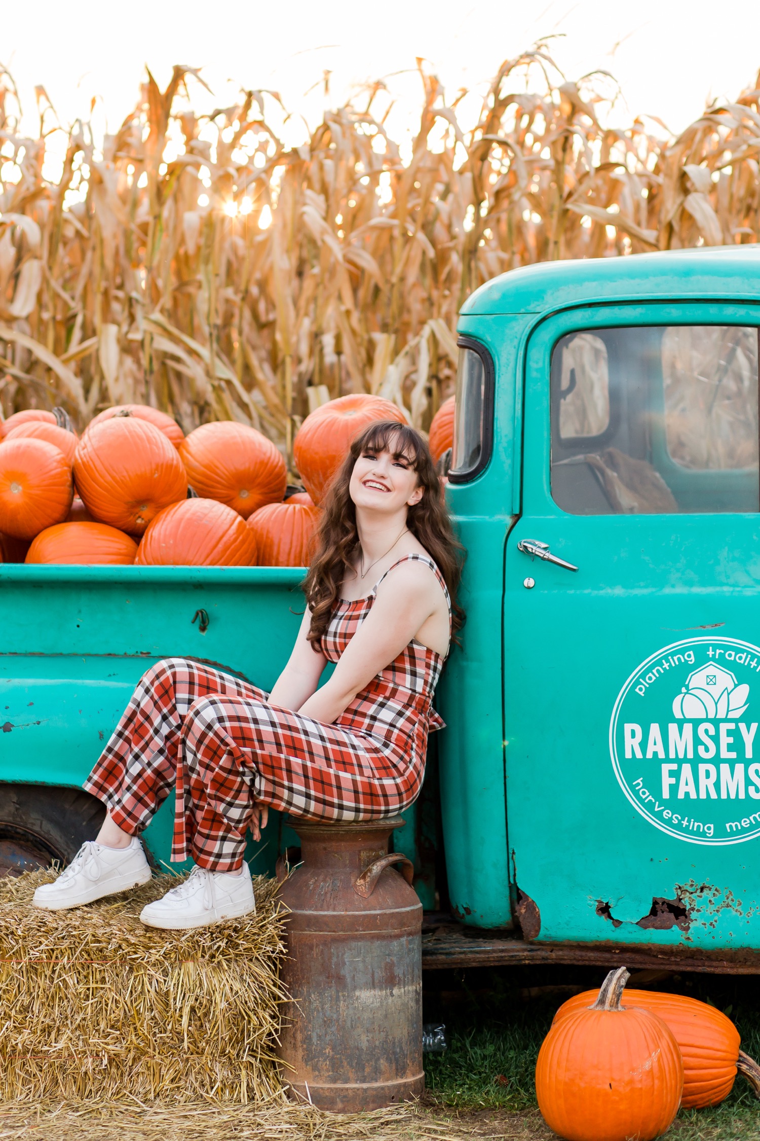 Bold fall vibes and pumpkins galore – Beth’s editorial-style Fall Senior Photos